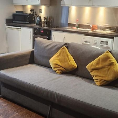 Lewis Apartment In The Heart Of The Northern Quarter Sleeps Up To 12 Manchester Dış mekan fotoğraf