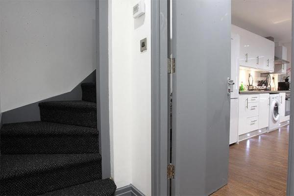 Lewis Apartment In The Heart Of The Northern Quarter Sleeps Up To 12 Manchester Dış mekan fotoğraf
