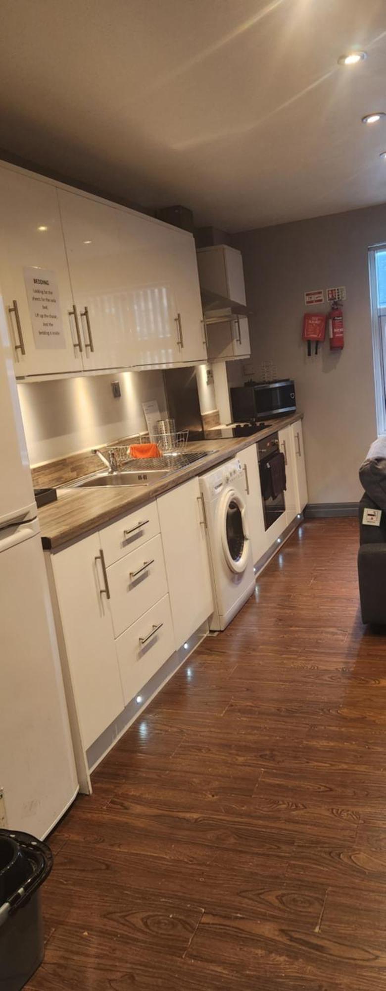 Lewis Apartment In The Heart Of The Northern Quarter Sleeps Up To 12 Manchester Dış mekan fotoğraf